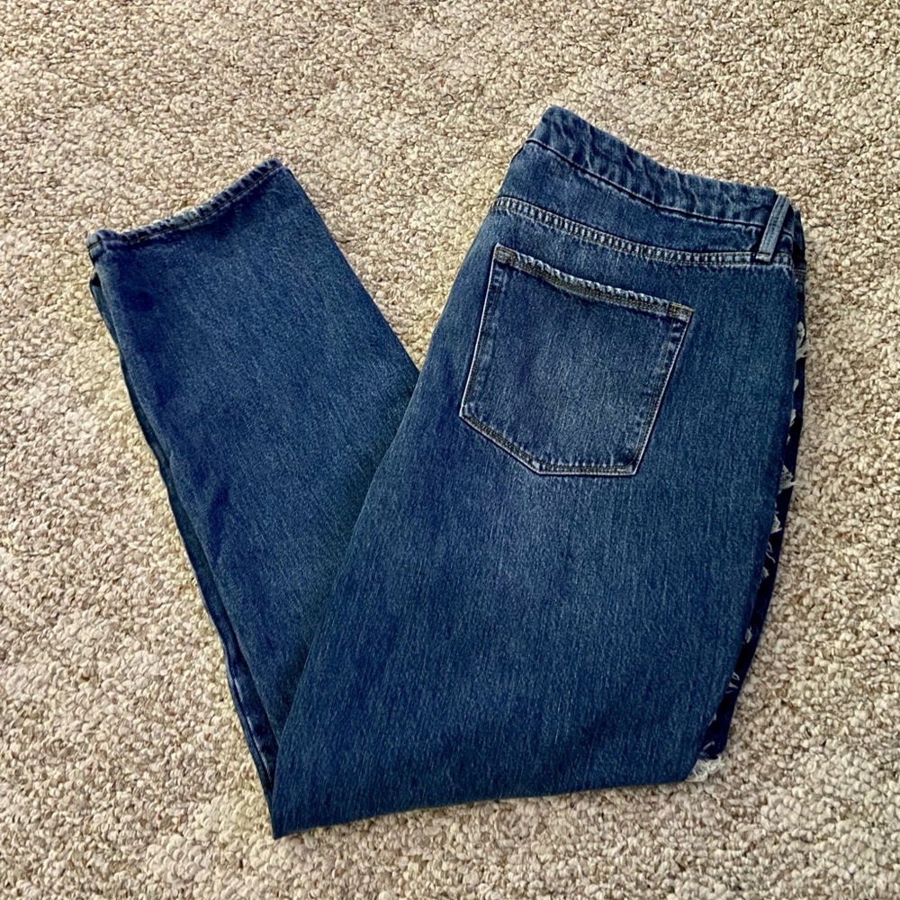 GOOD AMERICAN FRINGE JEANS 💙